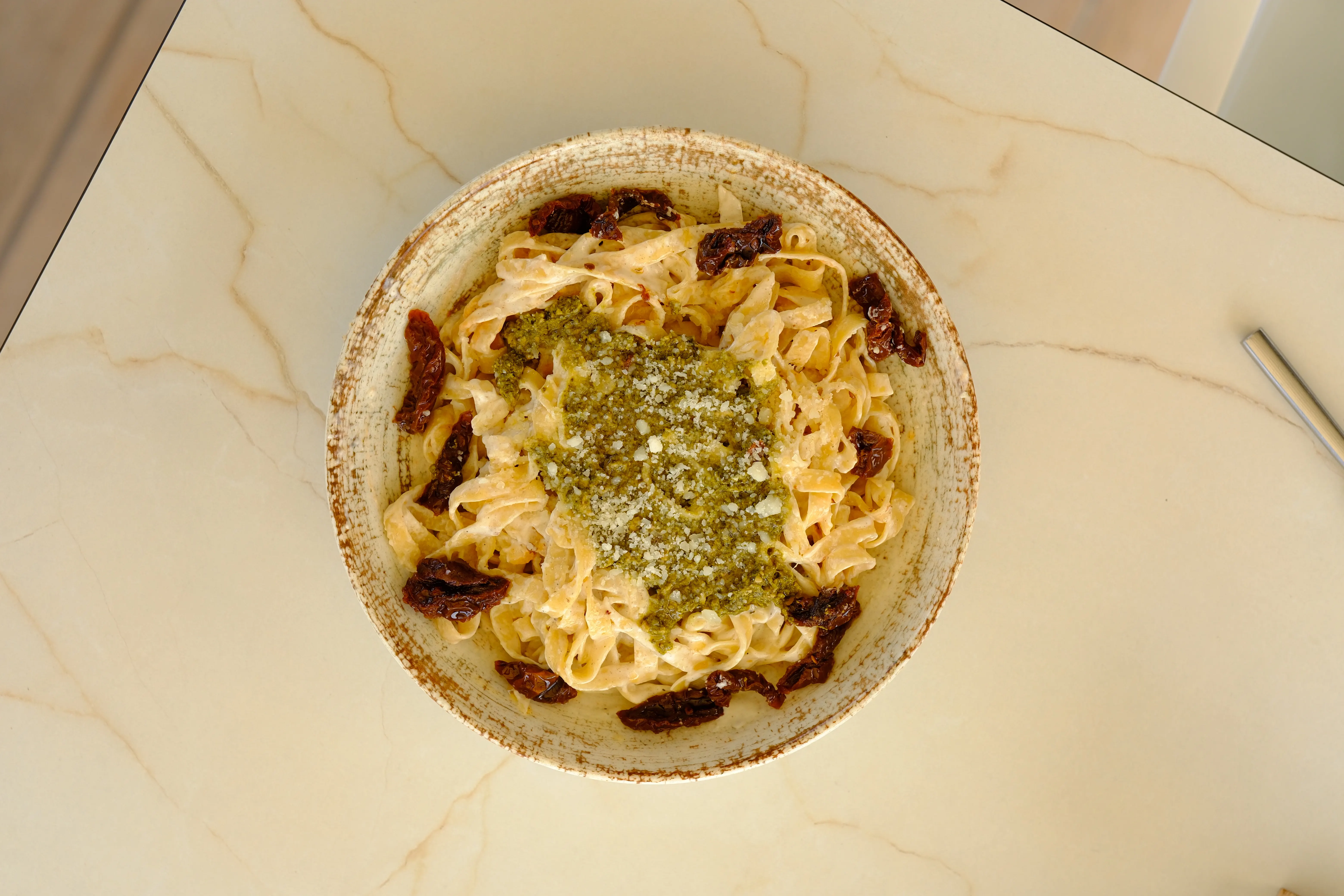 Pesto Sos&Kuru Domates